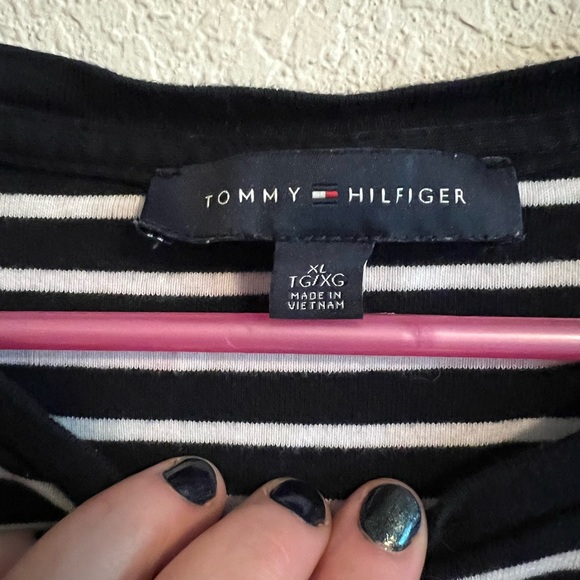 Tommy Hilfiger Navy and White Striped Long Tee Size XL - Picture 3 of 9